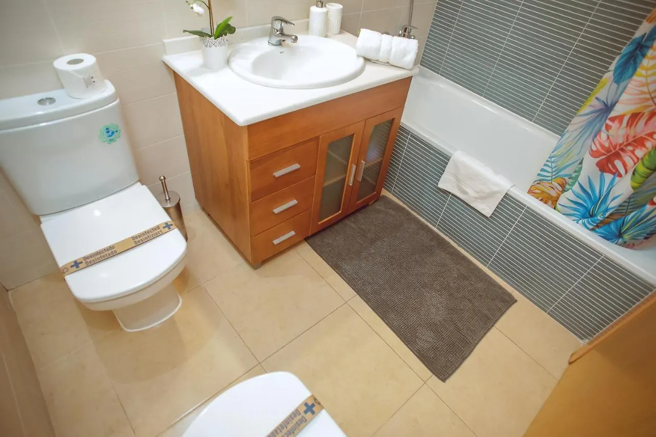 شقة Al34 - Apartamento A 400 Metros De La Playa Fenals يوريت دي مار
